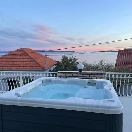 Sweet With Jaccuzi&sea View 希杰·弗朗吉卡