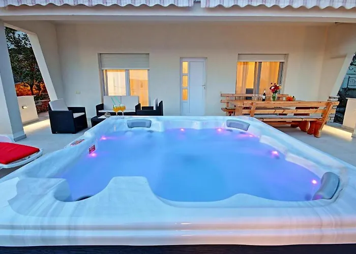 Sweet With Jaccuzi&sea View شقة