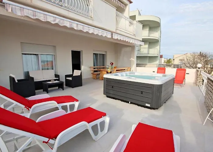 Sweet With Jaccuzi&sea View * سيغيت فغانييتْسا