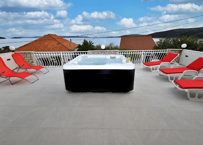 Sweet With Jaccuzi&sea View شقة
